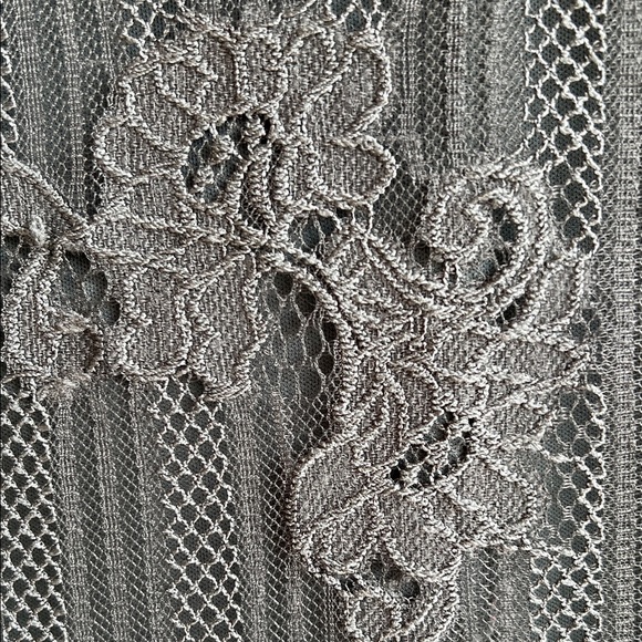 Ultra Pink Green Floral Lace Blouse Keyhole Neckline Long Sleeve Size L - Picture 8 of 8